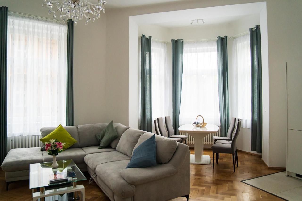 Apartment Class In Carlsbad Bulharska Street