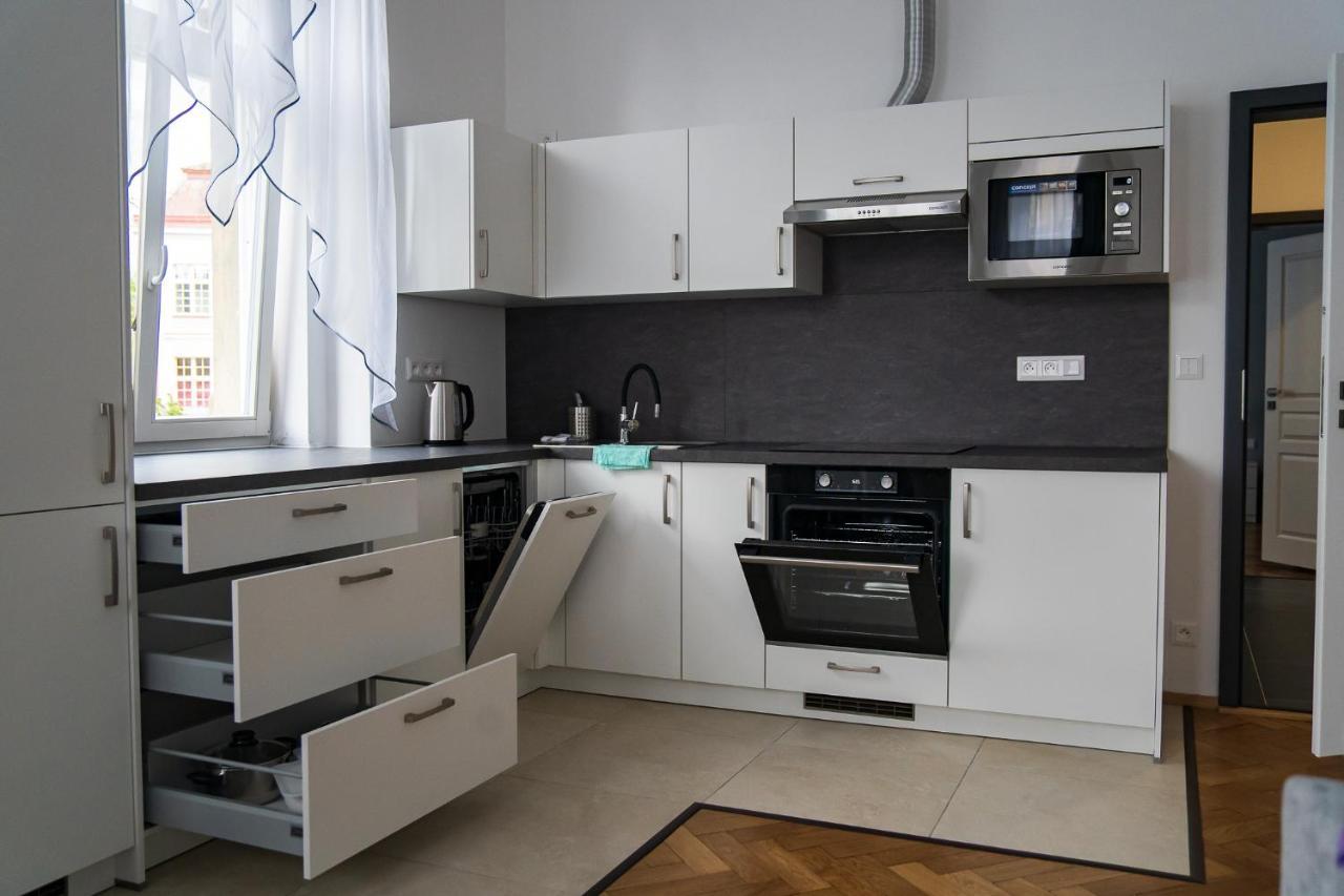 Apartment Class In Carlsbad Bulharska Street