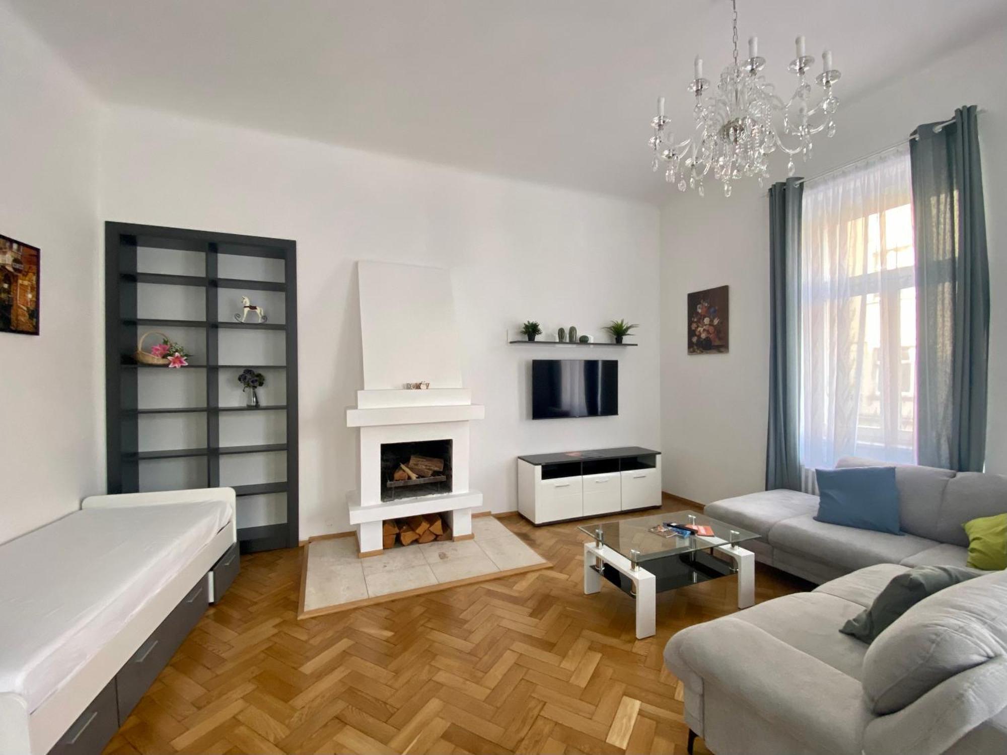 Apartment Class In Carlsbad Bulharska Street