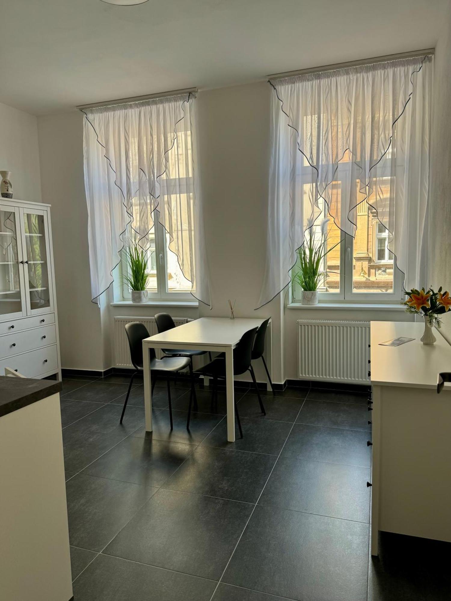 Class In Carlsbad Bulharska Street