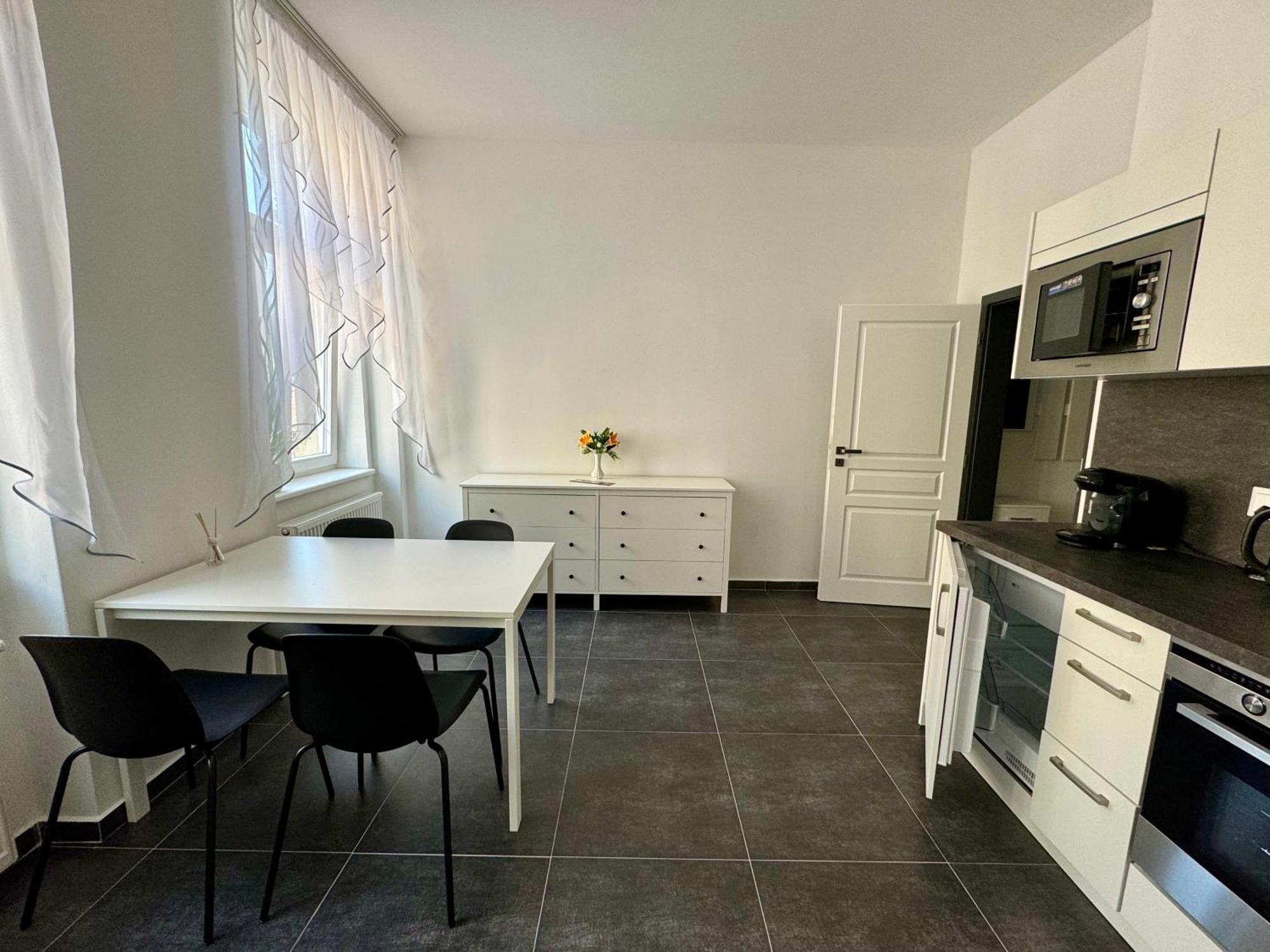 Апартаменти Class In Carlsbad Bulharska Street Карлові Вари